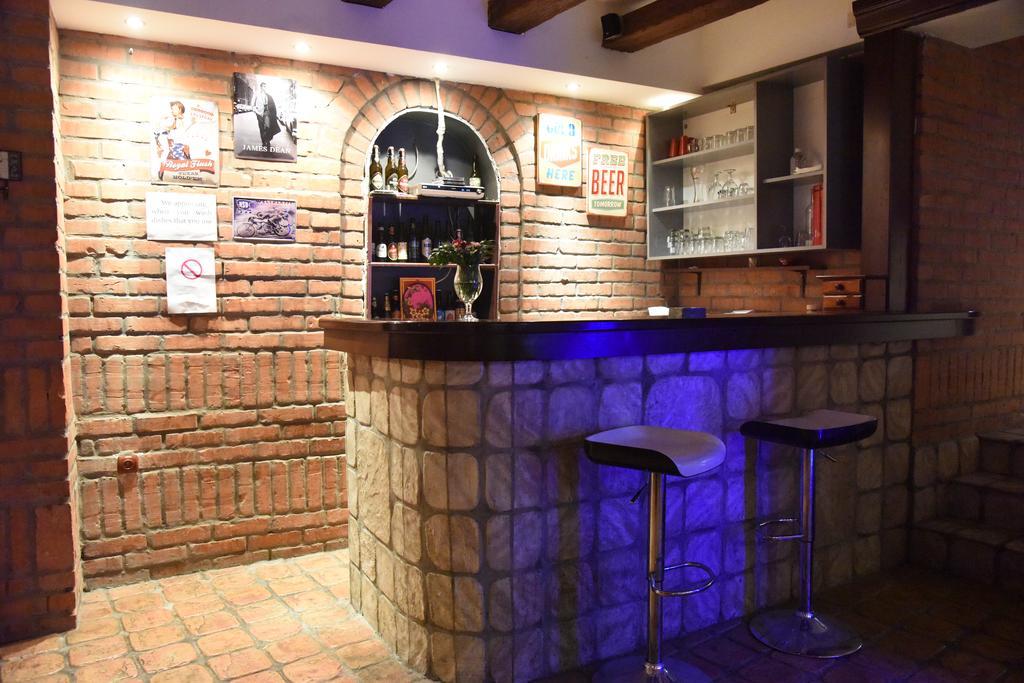 Hostel Bed N Beer Belgrado Exterior foto