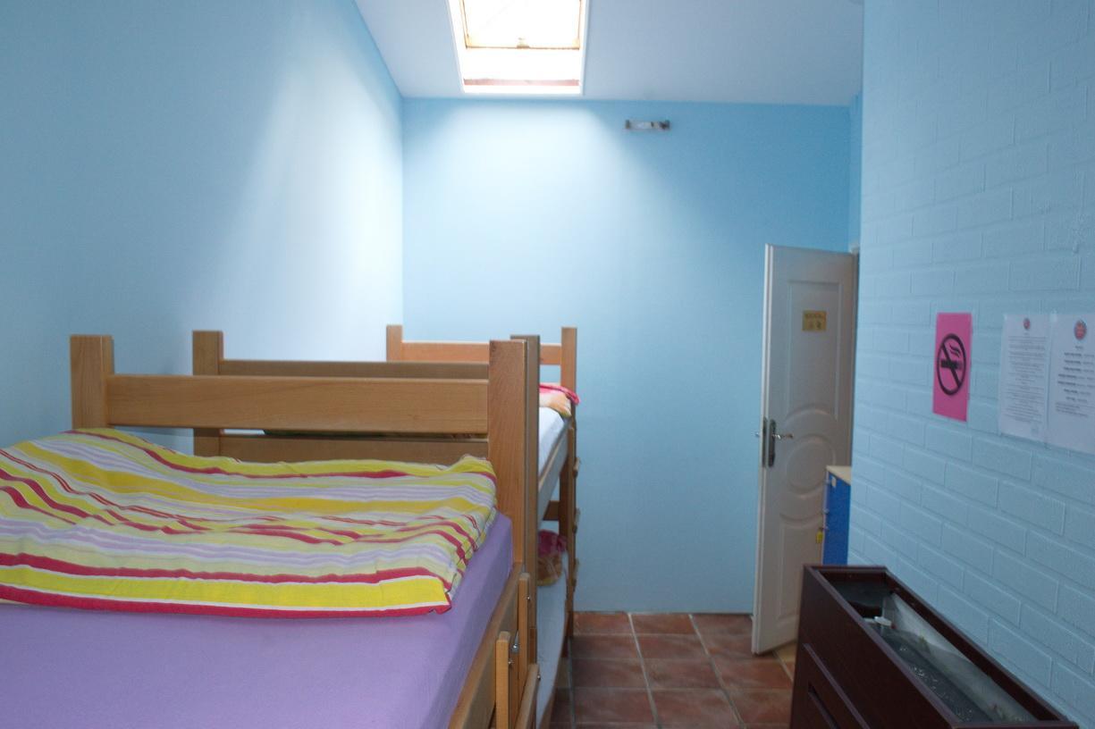 Hostel Bed N Beer Belgrado Exterior foto